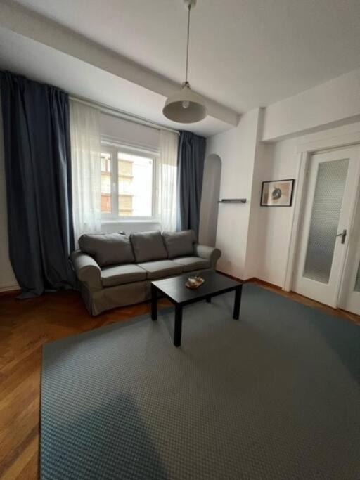 Apartament Ultracentral Universitate Bukareszt Zewnętrze zdjęcie